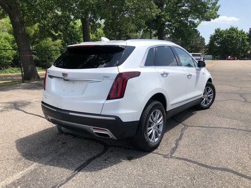 Used 2023 Cadillac XT5 Premium Luxury w/ Technology Package AWD/4WD image 3