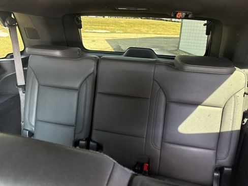 Used 2025 Chevrolet Tahoe Z71 AWD/4WD image 40