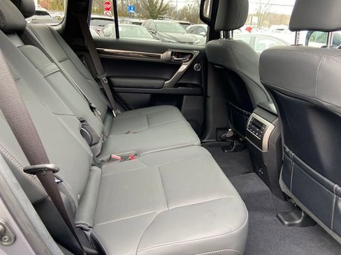 Used 2023 Lexus GX 460 Premium w/ Premium Plus Package image 29