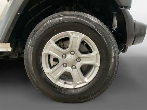 Used 2021 Jeep Wrangler Sport S image 8