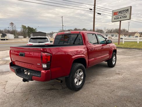 Used 2019 Toyota Tacoma SR w/ SR Convenience Package image 4