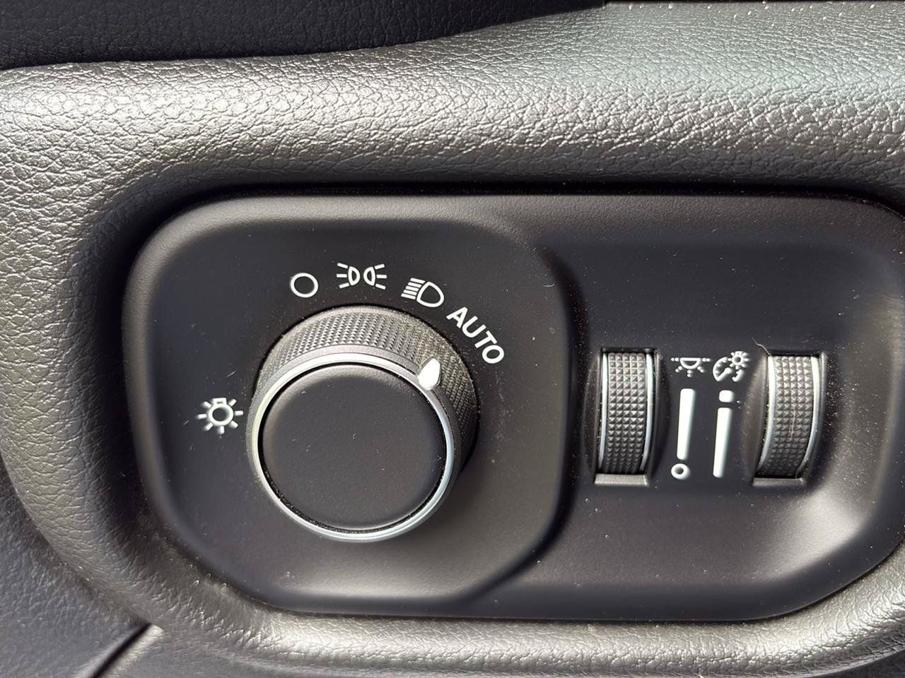 Used 2020 RAM 5500 Tradesman AWD/4WD image 25