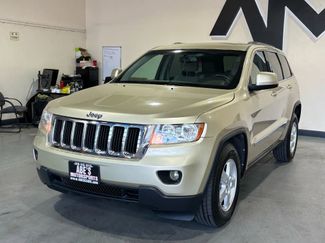 Used 2011 Jeep Grand Cherokee Laredo w/ Security & Convenience Group image 1