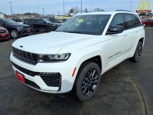 New 2026 Jeep Grand Cherokee Limited Reserve image 5