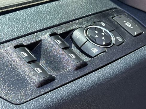 Used 2022 Ford F250 Lariat w/ Lariat Value Package AWD/4WD image 19