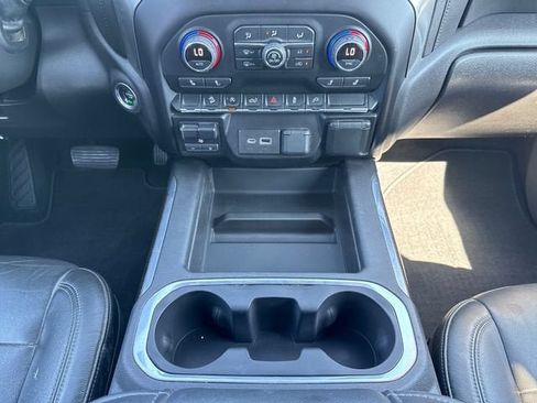 Used 2020 Chevrolet Silverado 1500 RST AWD/4WD image 15