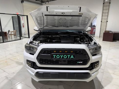 Used 2019 Toyota Tacoma SR5 image 29