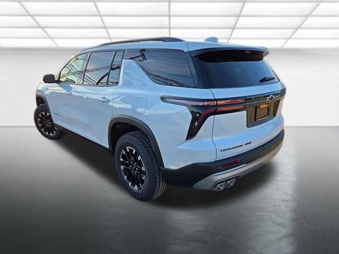 New 2026 Chevrolet Traverse Z71 w/ Enhanced Driving Package image 3