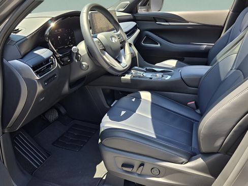 Certified 2026 INFINITI QX60 Sport w/ Dark Cargo Package AWD/4WD image 28