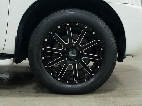 Used 2010 Toyota Sequoia Limited image 14