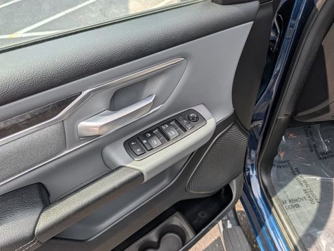 Used 2019 RAM 1500 Big Horn AWD/4WD image 13