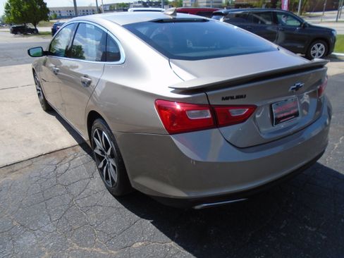 Used 2022 Chevrolet Malibu RS FWD image 4