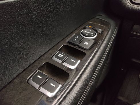 Used 2016 Kia Sorento AWD w/ LX Convenience Package image 27