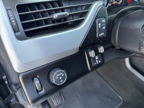 Used 2018 GMC Yukon SLT w/ HD Trailering Package RWD image 23