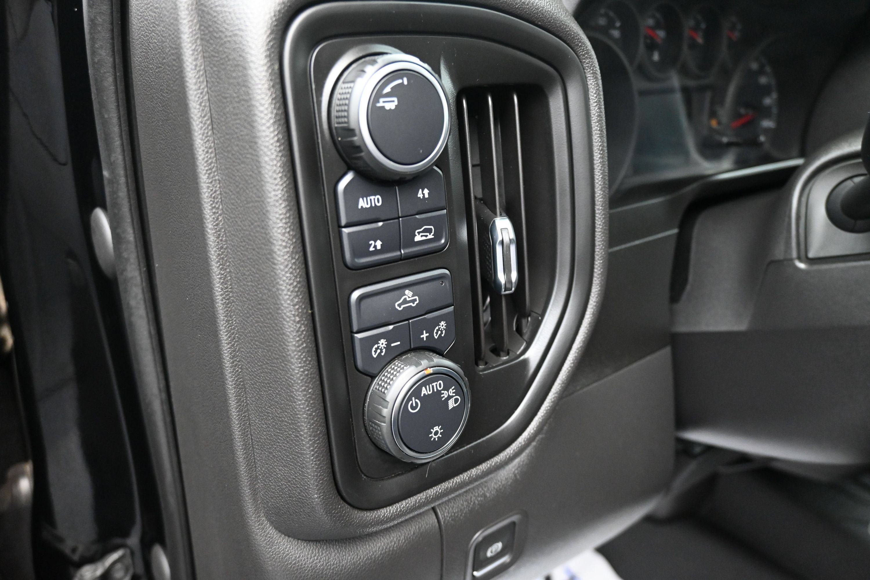 Used 2021 Chevrolet Silverado 1500 Custom AWD/4WD image 24