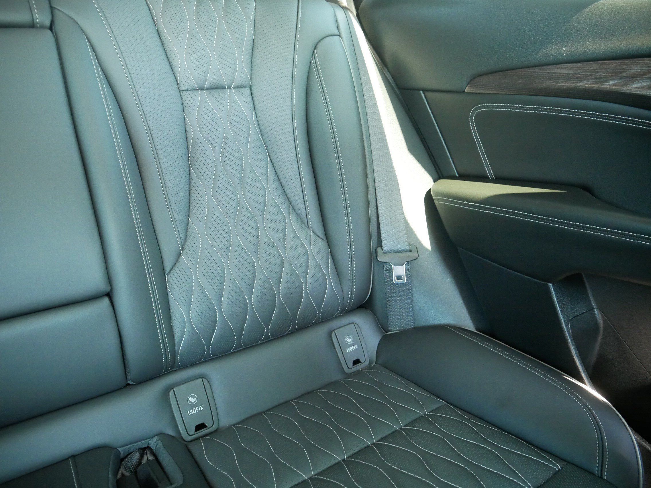 Used 2023 Buick Envision Avenir AWD/4WD image 14