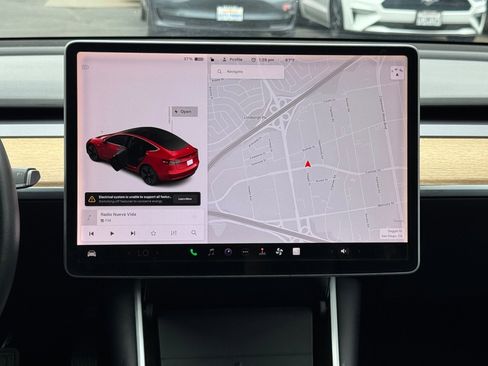 Used 2020 Tesla Model 3 Standard Range Plus image 24