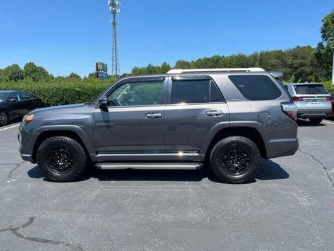 Used 2017 Toyota 4Runner Limited AWD/4WD image 13