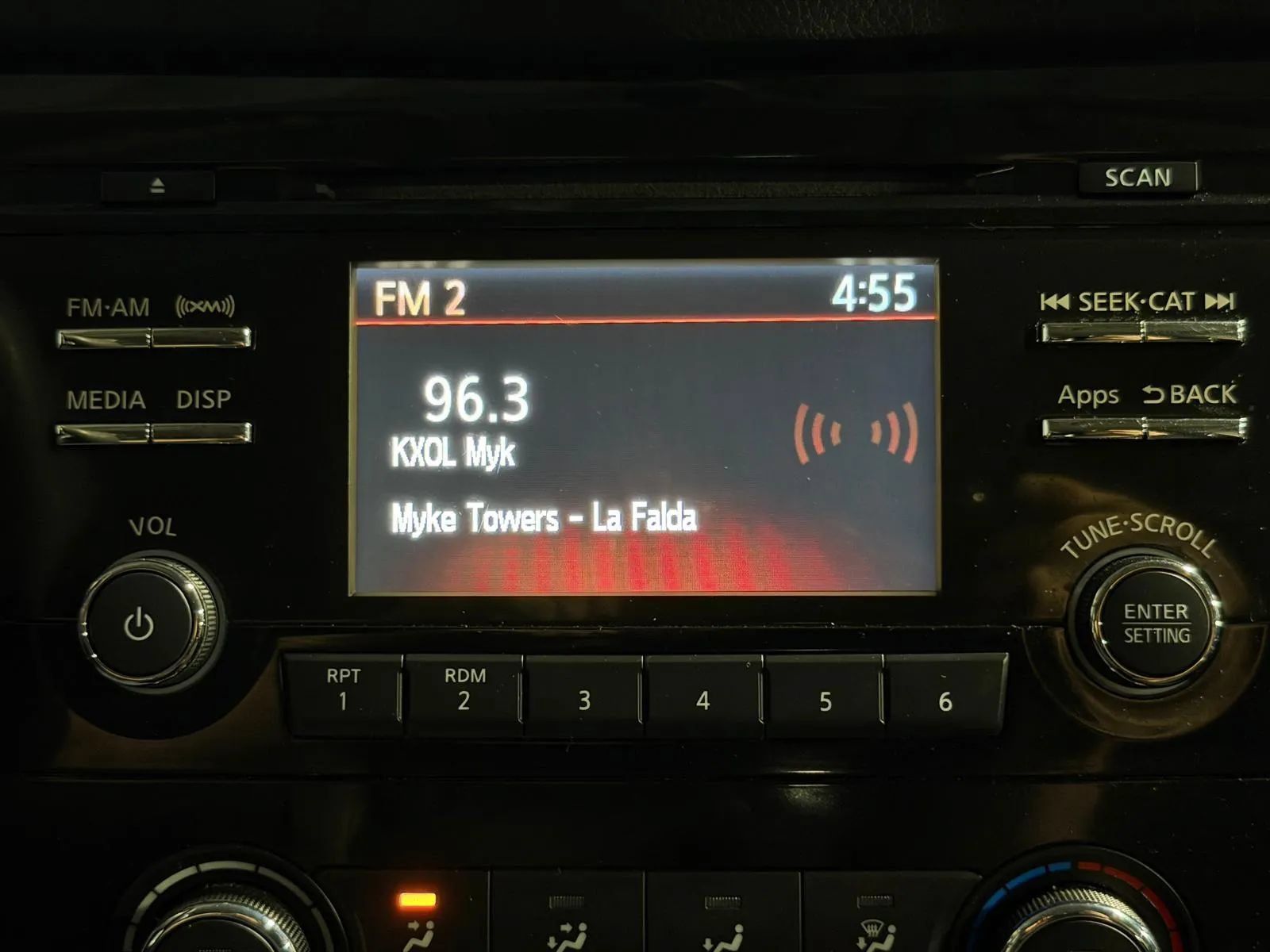 Used 2016 Nissan Rogue S FWD image 36