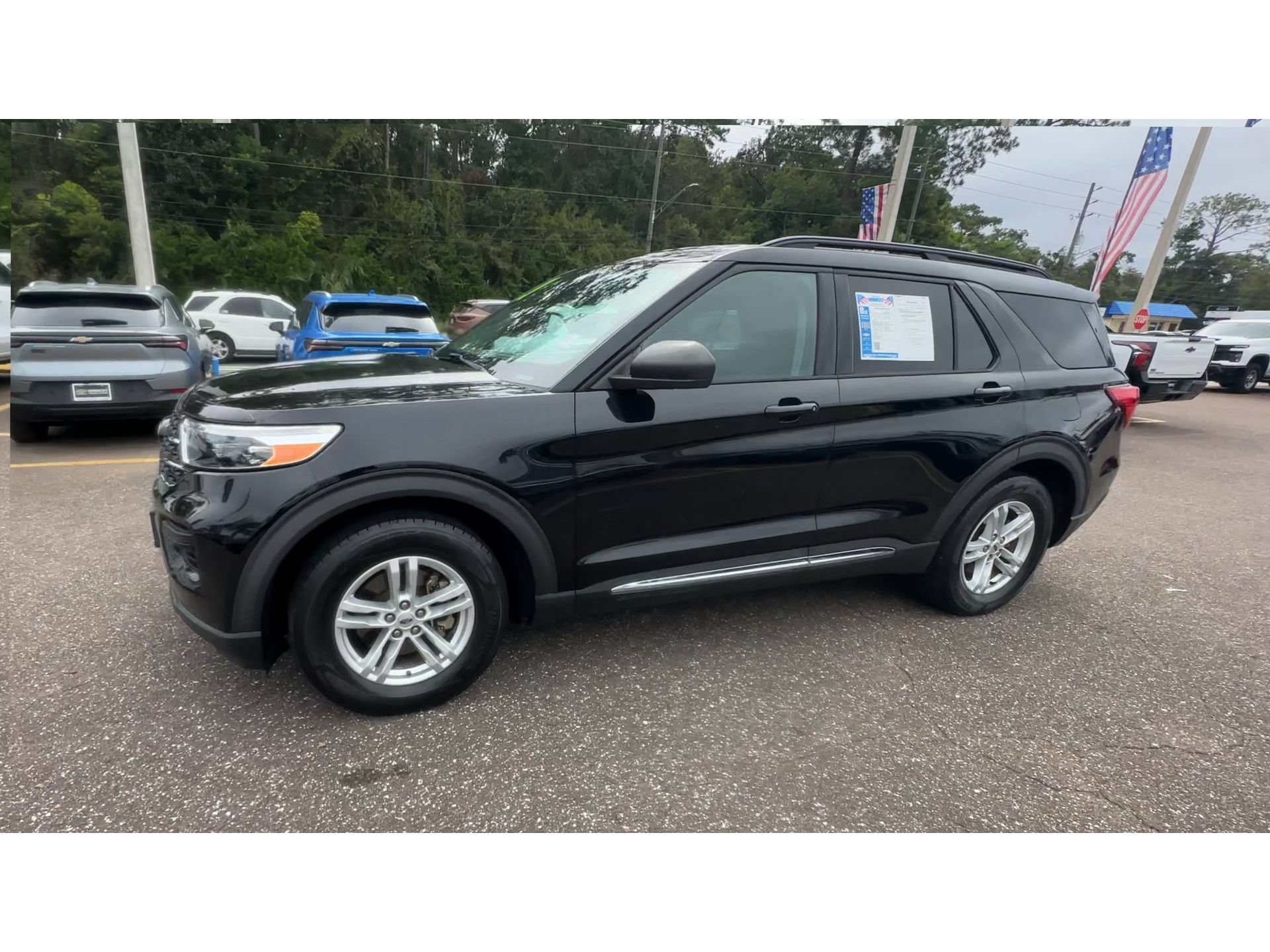 Used 2021 Ford Explorer XLT RWD image 6