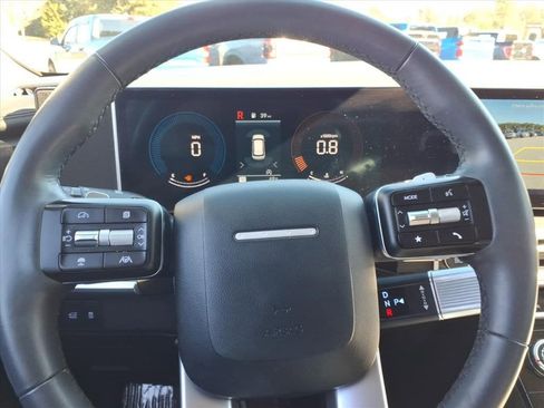 Used 2025 Hyundai Santa Fe SE image 29