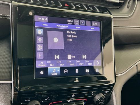 Used 2023 Jeep Grand Cherokee L Laredo w/ Luxury Tech Group I AWD/4WD image 14