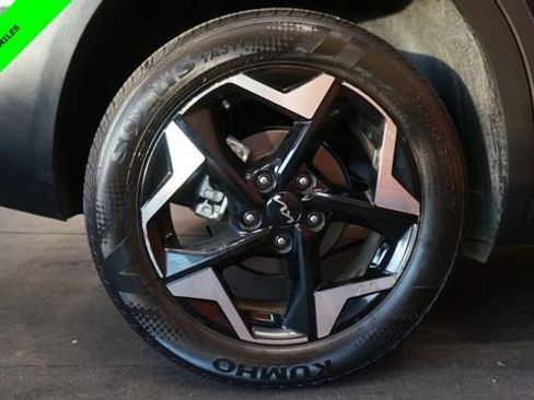 Used 2025 Kia Seltos EX w/ EX Sunroof Package image 85