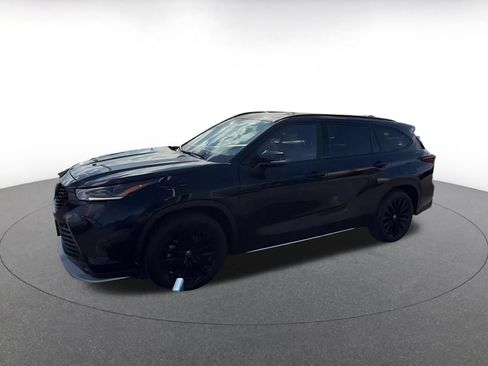 Used 2025 Toyota Highlander XSE AWD/4WD image 8