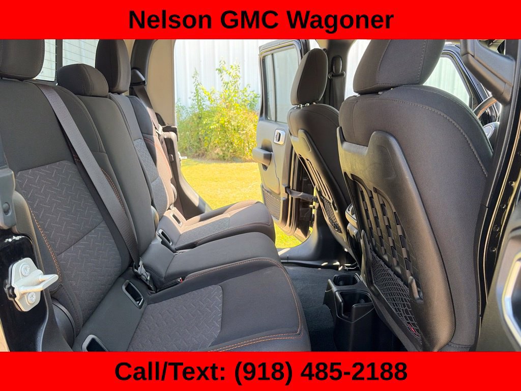Used 2023 Jeep Gladiator Mojave w/ Cold Weather Group AWD/4WD image 15