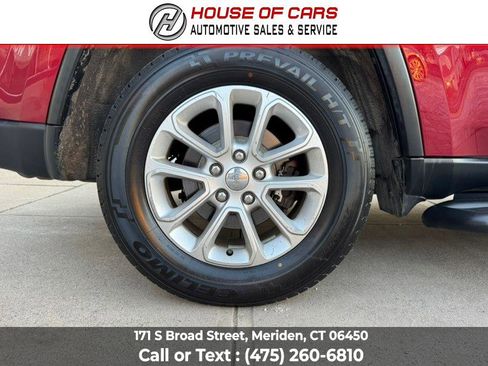 Used 2015 Jeep Grand Cherokee Laredo w/ Quick Order Package 23E AWD/4WD image 9