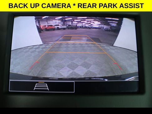 Used 2023 Chevrolet Equinox LT image 9