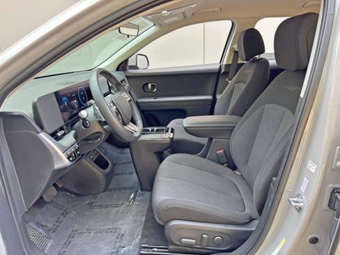 Used 2025 Hyundai Ioniq 5 SE image 15