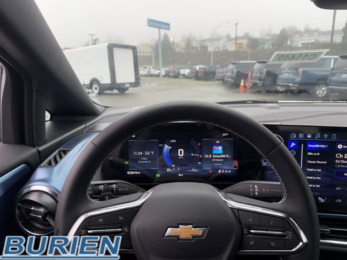 New 2026 Chevrolet Equinox EV LT image 14