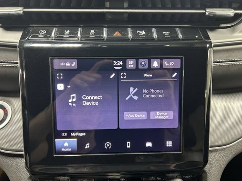 Used 2023 Jeep Grand Cherokee L Laredo AWD/4WD image 15