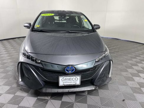 Used 2022 Toyota Prius Prime LE FWD image 3