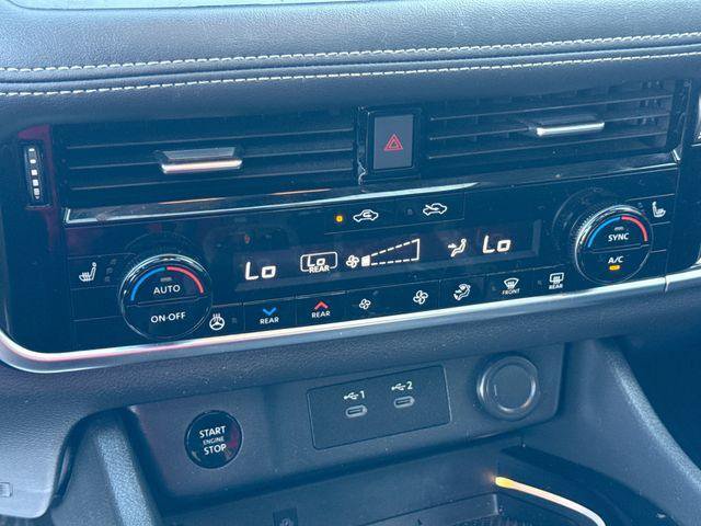 Used 2024 Nissan Rogue SL w/ SL Premium Package FWD image 17
