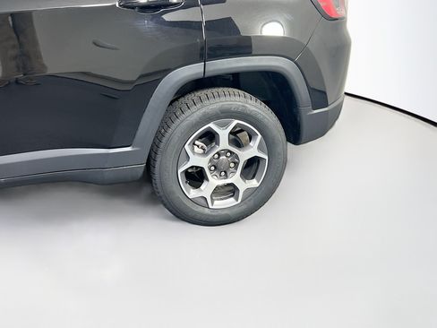 Used 2022 Jeep Compass Trailhawk w/ Sun and Sound Group AWD/4WD image 29