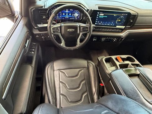 Used 2023 Chevrolet Silverado 1500 LT Trail Boss w/ Protection Package AWD/4WD image 12