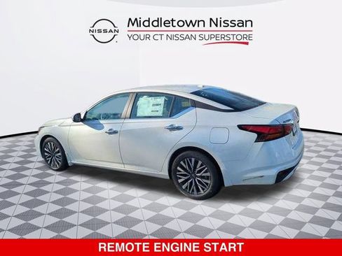 New 2025 Nissan Altima 2.5 SV w/ SV Premium Package FWD image 10