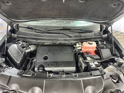 Used 2019 Chevrolet Traverse LT FWD image 29