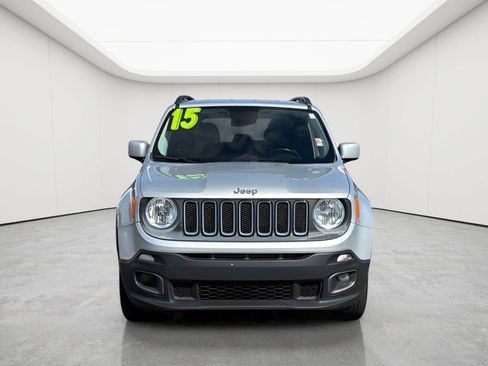 Used 2015 Jeep Renegade Latitude AWD/4WD image 2