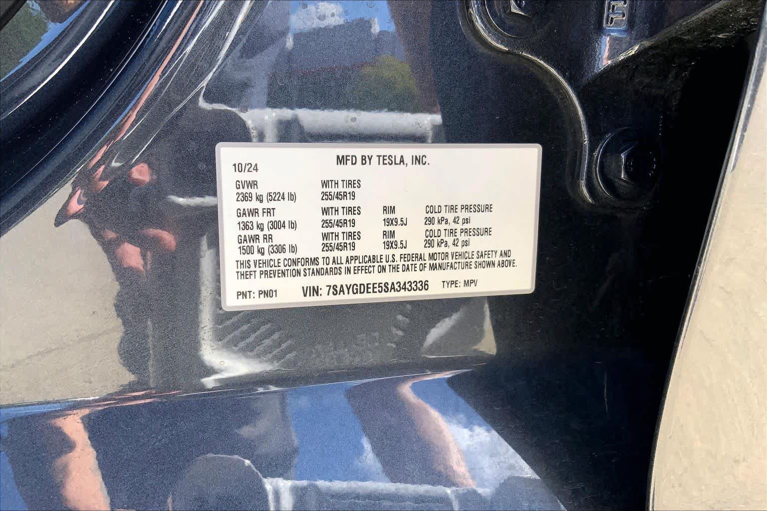 Used 2025 Tesla Model Y Long Range AWD/4WD image 31