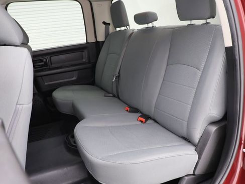 Used 2019 RAM 1500 Express w/ Express Value Package AWD/4WD image 16