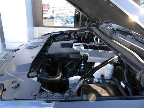 Used 2017 Cadillac Escalade Luxury image 27