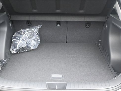 New 2026 Hyundai Kona SEL Premium image 7