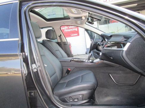Used 2011 BMW 528i Sedan image 28