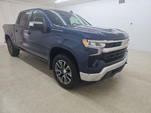 Used 2023 Chevrolet Silverado 1500 LT image 30