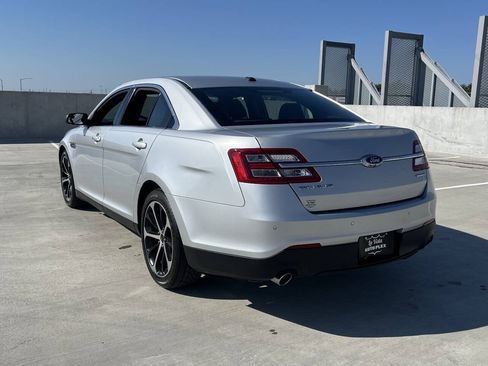 Used 2014 Ford Taurus SEL w/ Equipment Group 201A FWD image 7