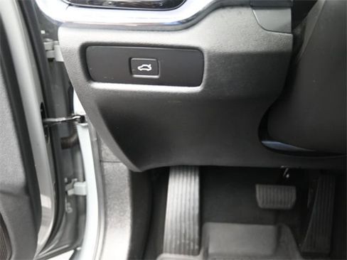 Certified 2024 Volvo S60 B5 Core image 16