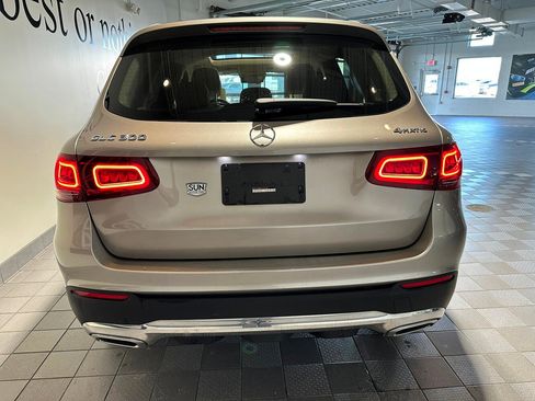 Used 2020 Mercedes-Benz GLC 300 4MATIC image 5